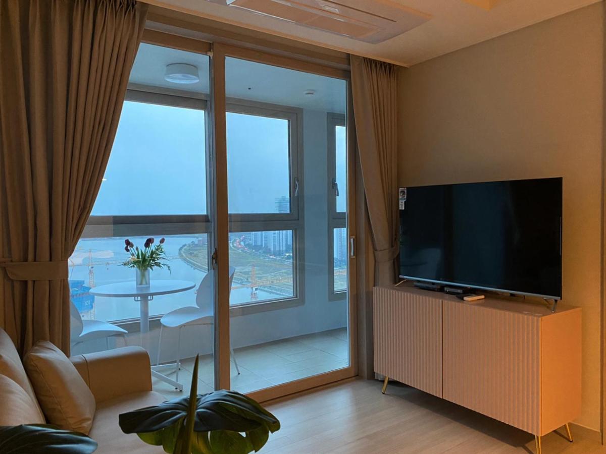 Landmark Songdo Stay 2 Incheon Bagian luar foto